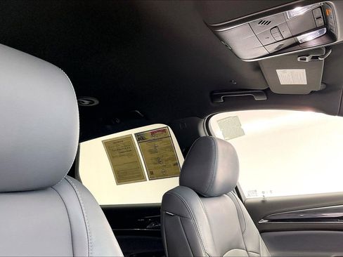 Used 2023 Buick Enclave Essence image 23