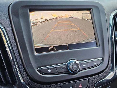 Used 2024 Chevrolet Equinox RS FWD image 13
