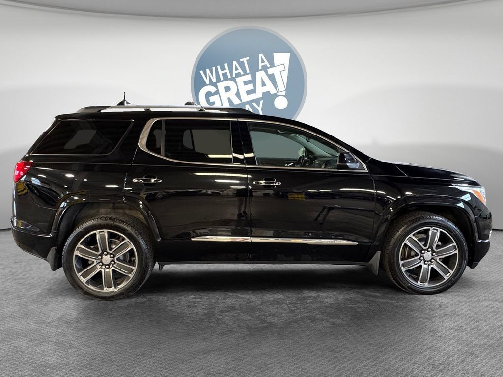 Used 2019 GMC Acadia Denali w/ Technology Package AWD/4WD image 2