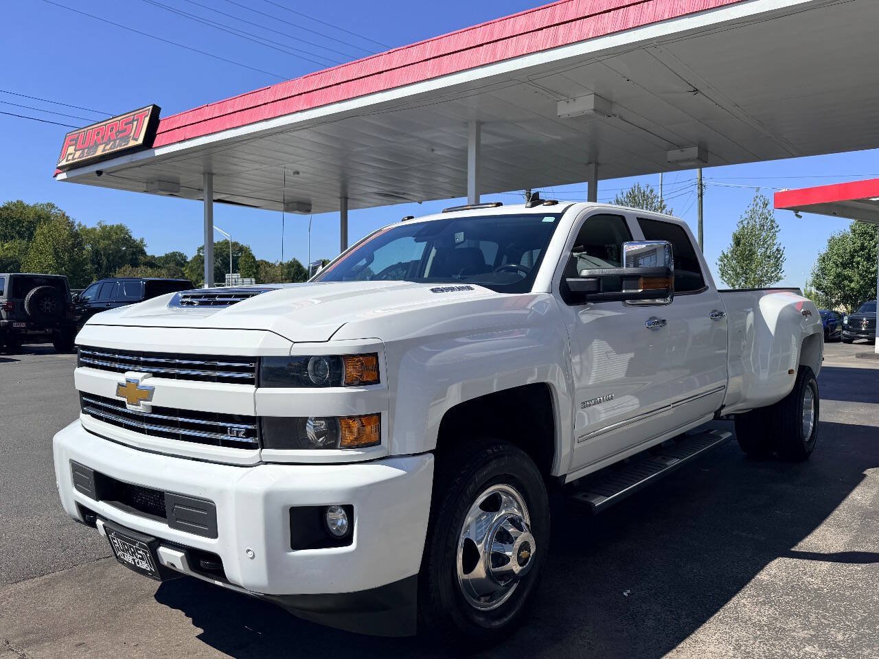 Used 2019 Chevrolet Silverado 3500 LTZ w/ LTZ Plus Package AWD/4WD image 16
