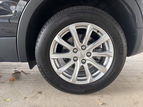 Used 2022 Cadillac XT4 Luxury image 38