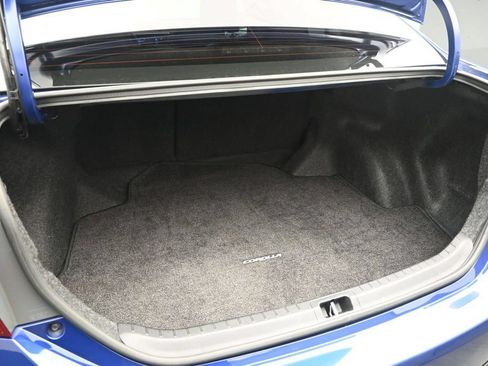 Used 2017 Toyota Corolla SE w/ Carpet Mat Package (TMS) FWD image 19