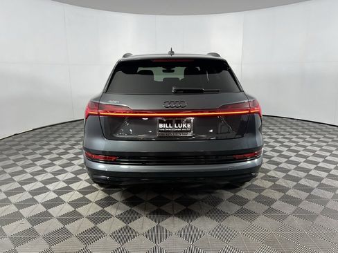 Used 2023 Audi e-tron Premium w/ Convenience Plus Package image 8
