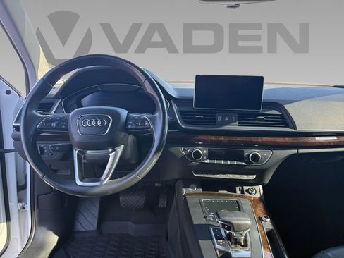 Used 2019 Audi Q5 Premium Plus w/ Premium Plus Package image 2