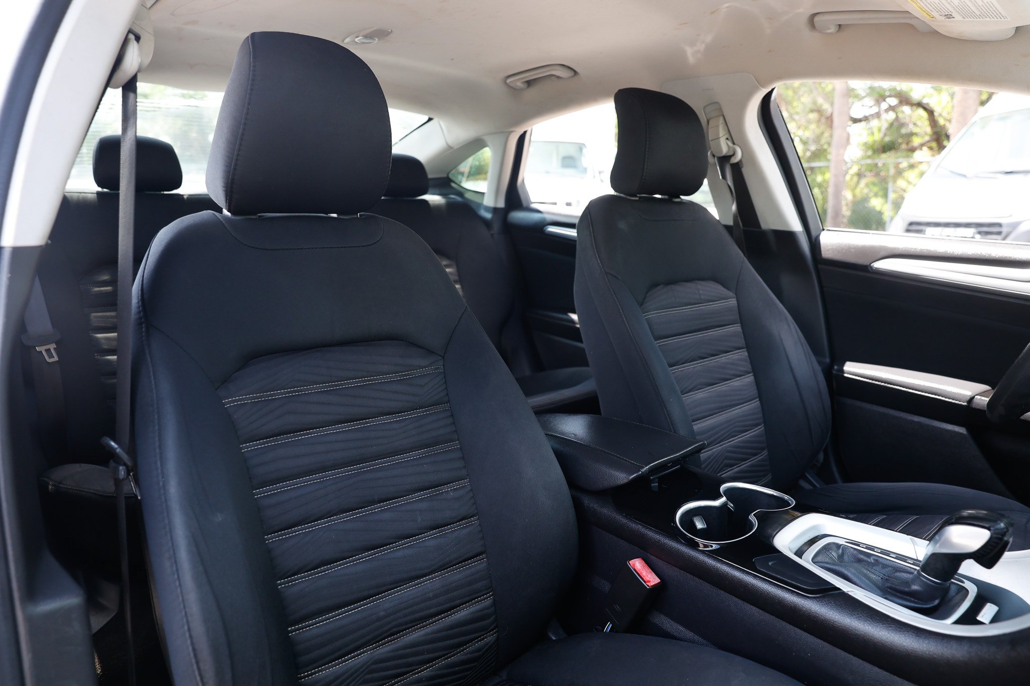 Used 2016 Ford Fusion SE FWD image 22
