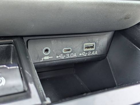 Used 2025 Subaru Outback Onyx Edition AWD/4WD image 25