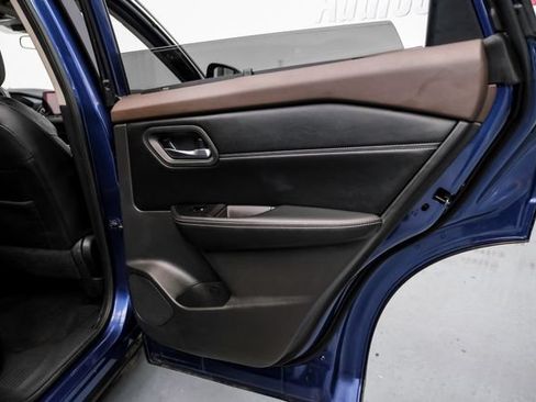 Used 2023 Nissan Rogue SV w/ SV Premium B Package FWD image 40