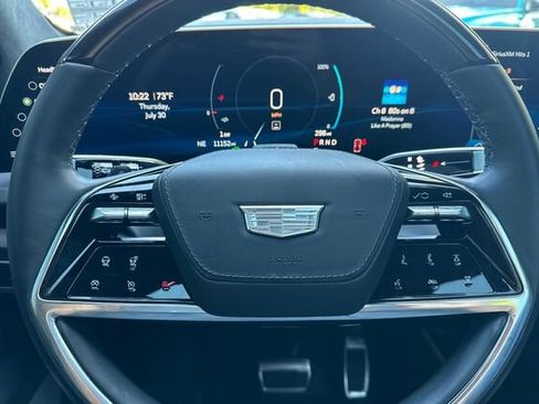 Certified 2026 Cadillac Vistiq Premium Luxury w/ LPO, Floor Liner Package AWD/4WD image 22