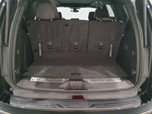 Used 2022 Chevrolet Tahoe Z71 AWD/4WD image 14