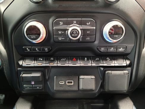 Used 2019 GMC Sierra 1500 AT4 w/ AT4 Premium Package image 13