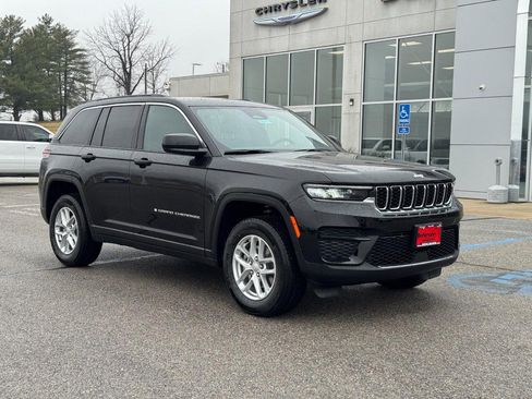 New 2026 Jeep Grand Cherokee Laredo X image 2