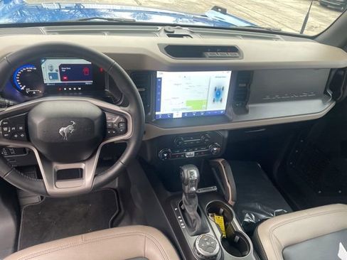 Used 2024 Ford Bronco Big Bend image 3