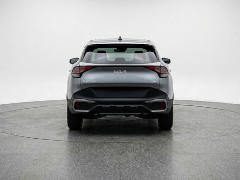 Used 2025 Kia Sportage LX image 7