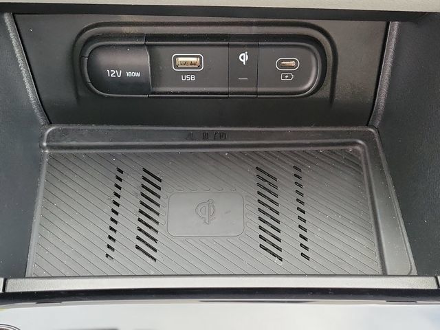 Used 2025 Kia Sportage EX FWD image 25