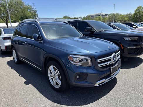 Used 2020 Mercedes-Benz GLB 250 4MATIC image 1