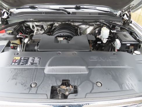 Used 2015 GMC Yukon XL Denali w/ Enhanced Security Package image 11