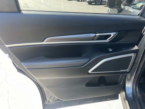 Used 2023 Kia Telluride S w/ S Sunroof Package AWD/4WD image 15
