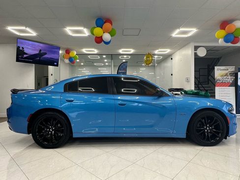 Used 2018 Dodge Charger R/T w/ Plus Group image 4