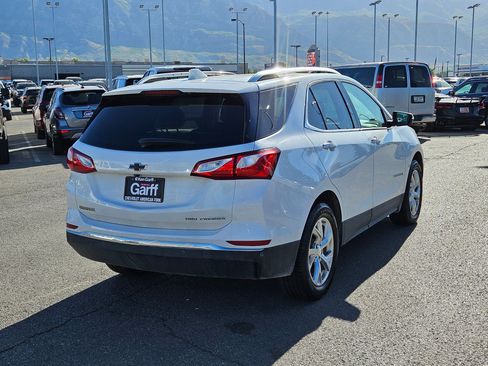 Used 2021 Chevrolet Equinox Premier AWD/4WD image 3