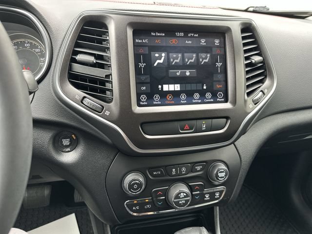 Used 2022 Jeep Cherokee Trailhawk w/ Trailer Tow Group AWD/4WD image 18