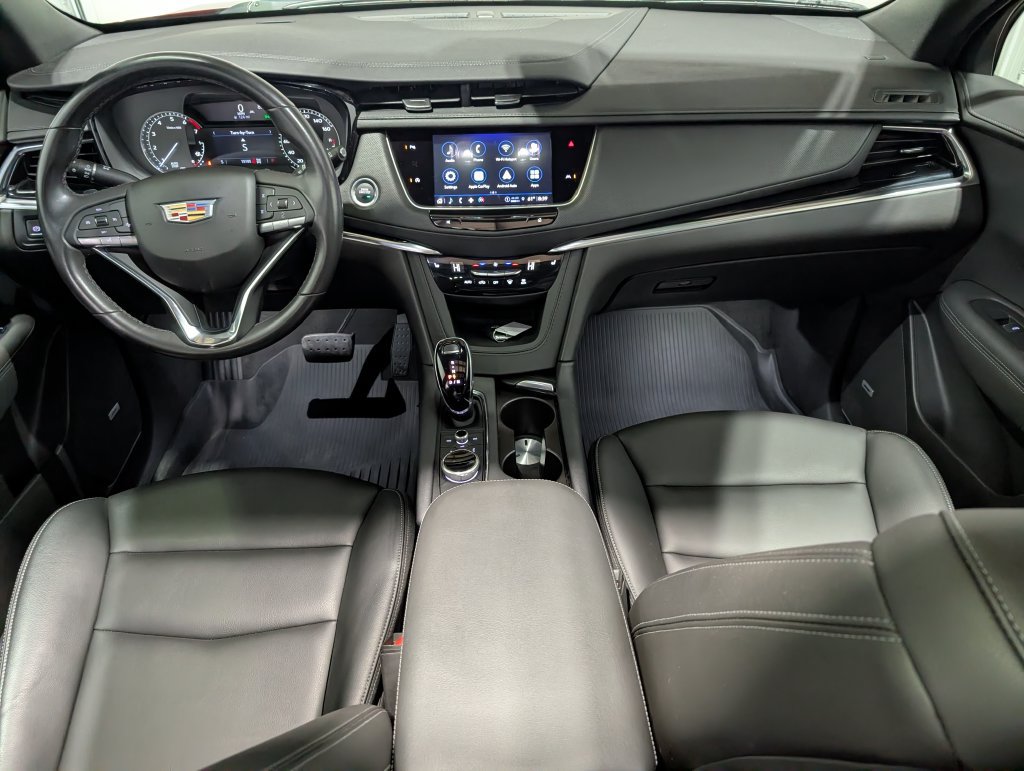 Used 2024 Cadillac XT6 Luxury w/ LPO, Floor Liner Package AWD/4WD image 13