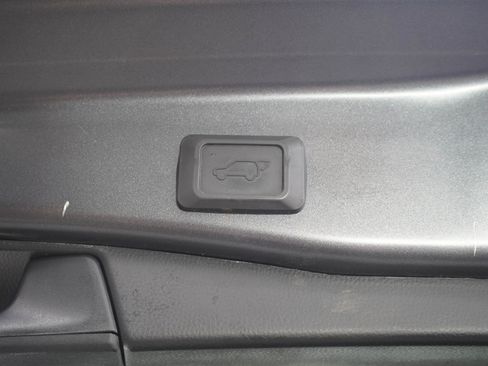 Used 2023 Toyota RAV4 XLE w/ Convenience Package AWD/4WD image 11
