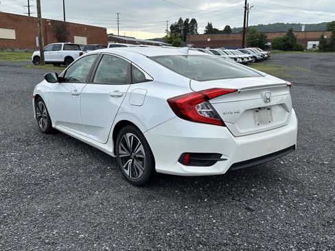 Used 2017 Honda Civic EX-T image 4