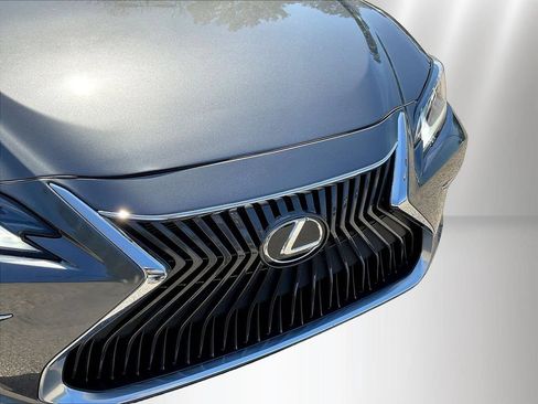 Used 2021 Lexus ES 350 w/ Accessory Package 2 FWD image 32