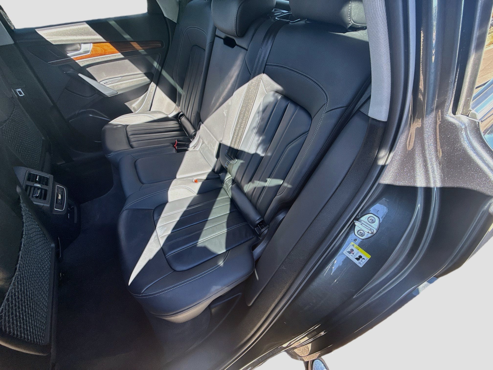 Used 2023 Audi Q5 2.0T Premium w/ Convenience Package AWD/4WD image 29