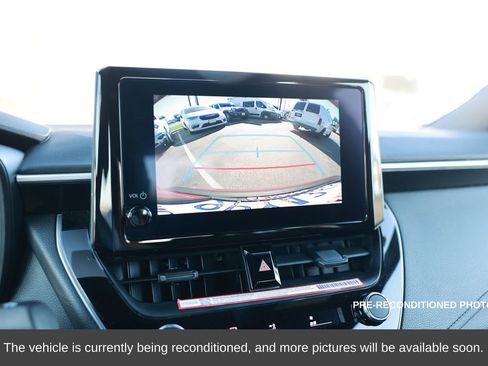 Used 2025 Toyota Corolla SE image 23