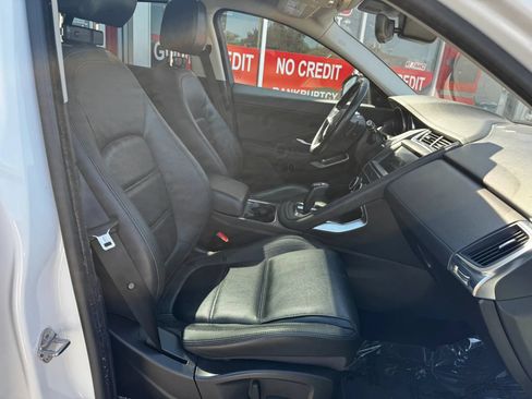 Used 2020 Jaguar E-PACE AWD/4WD image 16