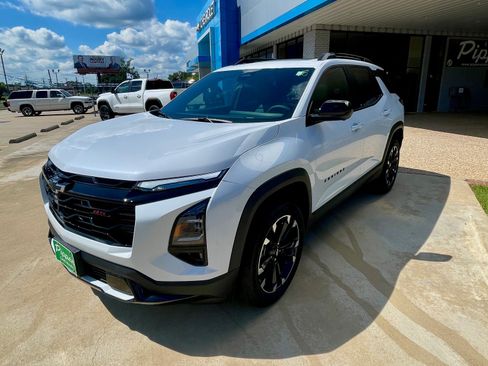 New 2026 Chevrolet Equinox RS w/ Safety and Technology Package image 5