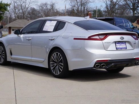 Used 2018 Kia Stinger Premium image 5