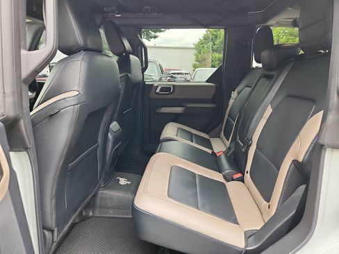 Used 2022 Ford Bronco Wildtrak AWD/4WD image 10