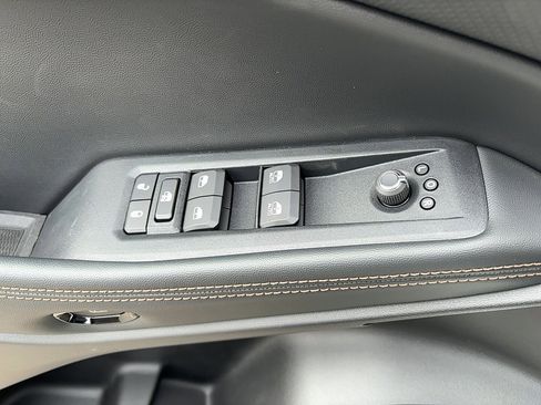 New 2026 Jeep Cherokee Limited image 17