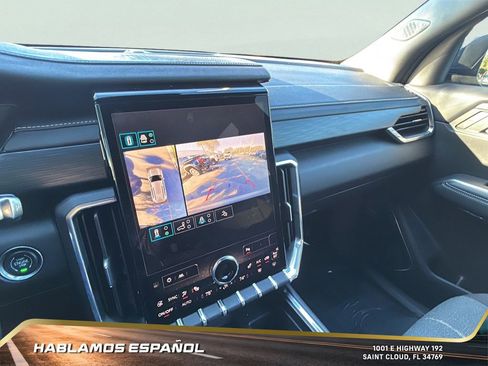 Used 2025 GMC Acadia Elevation image 22