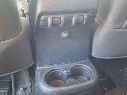 Used 2018 Jeep Wrangler Unlimited Sahara image 73