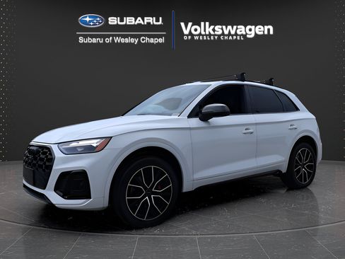Used 2023 Audi SQ5 Premium Plus w/ Premium Plus Package AWD/4WD image 3