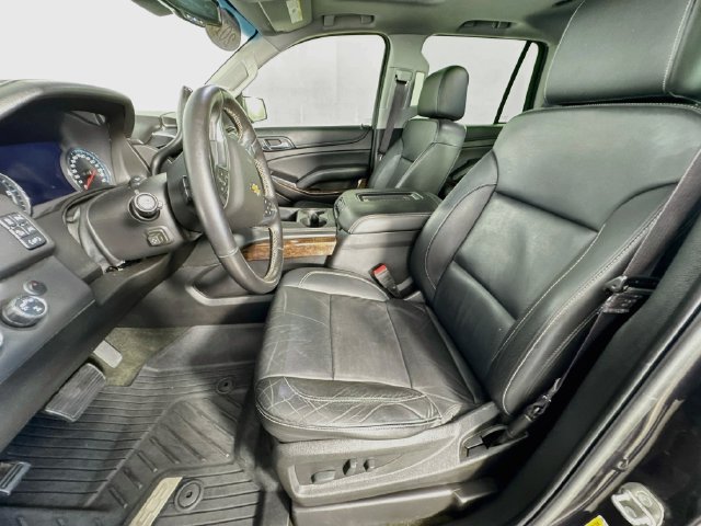 Used 2017 Chevrolet Tahoe LT w/ Luxury Package AWD/4WD image 11