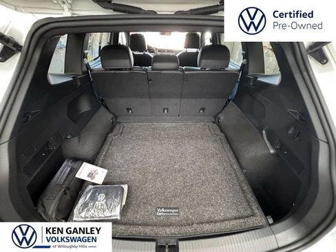 Used 2024 Volkswagen Tiguan SE R-Line AWD/4WD image 27