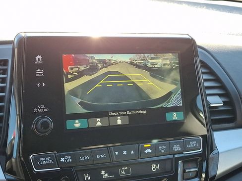 Used 2021 Honda Odyssey EX image 16