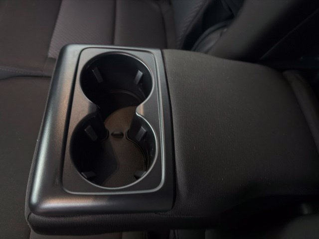 Used 2023 Ford Explorer XLT AWD/4WD image 19