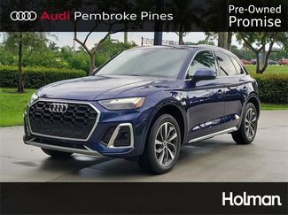 Used 2022 Audi Q5 2.0T Premium w/ Convenience Package image 1