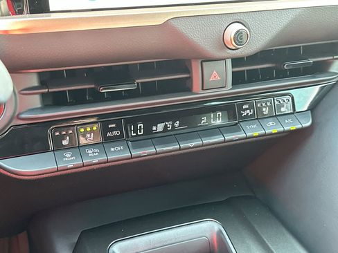 Used 2025 Toyota Crown Platinum image 17