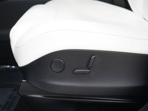 Used 2018 Tesla Model X 100D AWD/4WD image 22