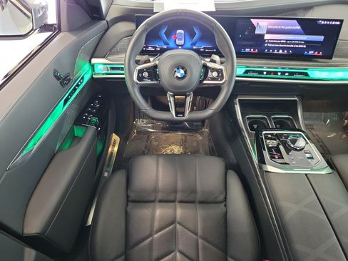 Used 2026 BMW 740i xDrive AWD/4WD image 15