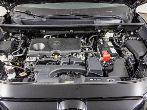 Used 2022 Toyota RAV4 XLE Premium image 52