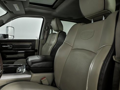 Used 2018 RAM 3500 Laramie Longhorn w/ Longhorn Southfork Package image 20