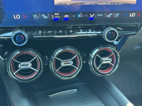 New 2026 Chevrolet Blazer EV RS AWD/4WD image 17