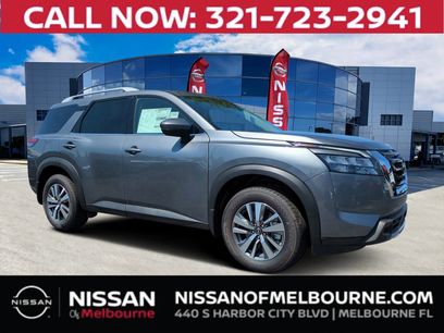New 2025 Nissan Pathfinder SL w/ Cargo Package